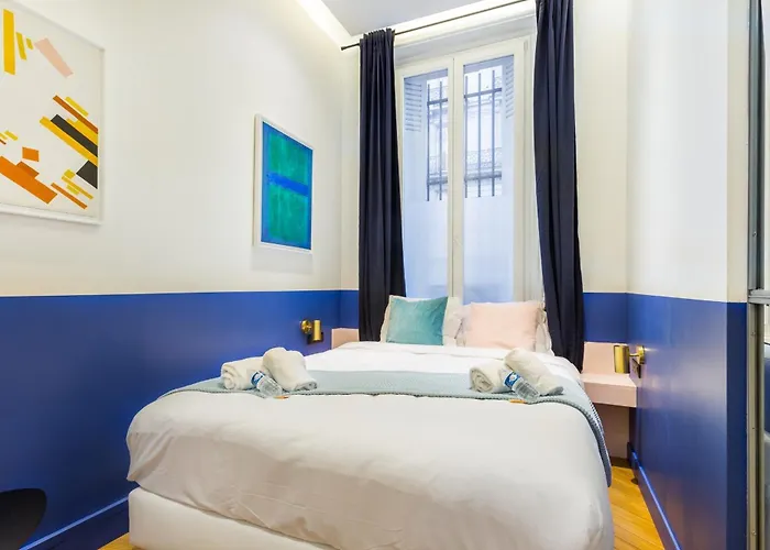 Moderne - 1br 4p - Ac - Champs-elysees Parigi